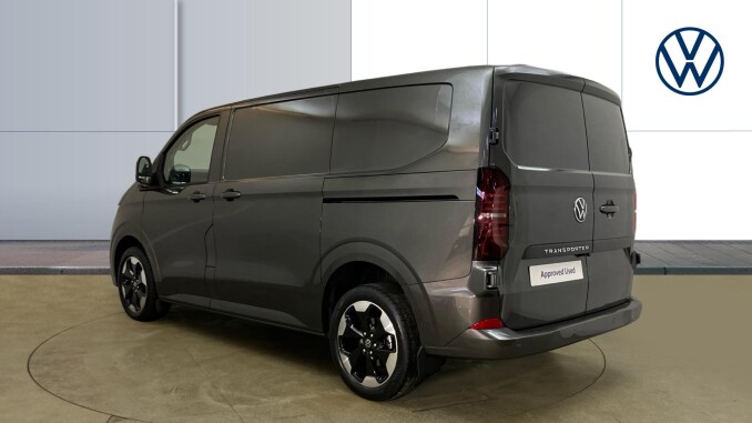 Volkswagen Transporter T32 Swb Diesel 2.0 TDI 170 Commerce Pro Van Auto [5 Plus] - Image 3